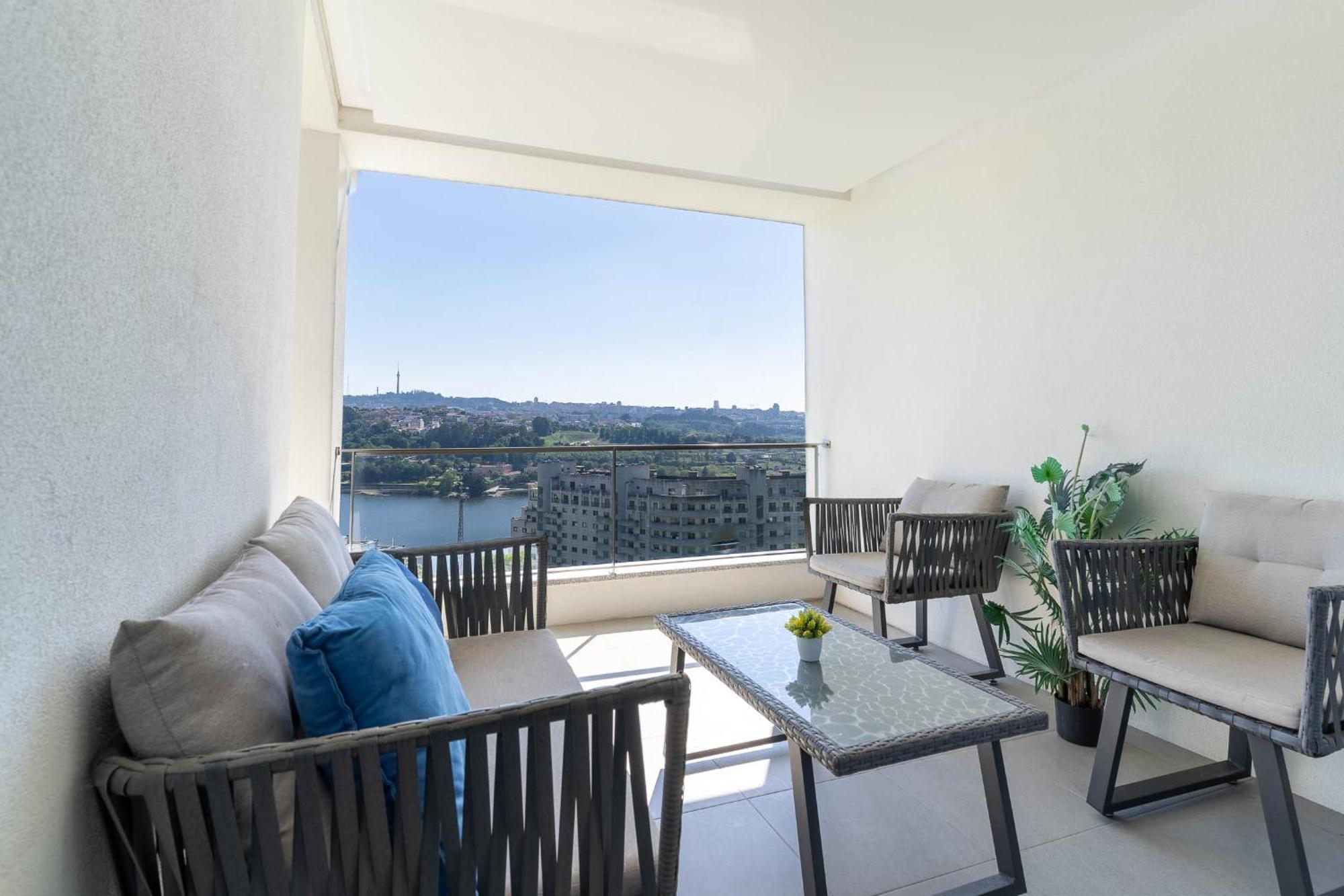 Porto & Douro Vista Apartments By Inviting Valbom  Εξωτερικό φωτογραφία