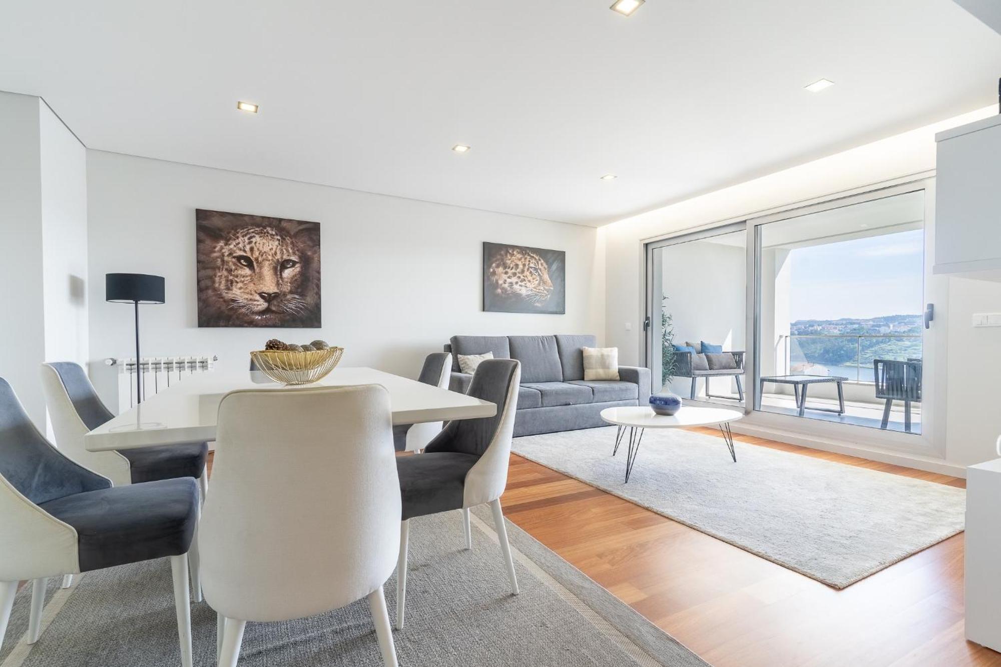 Porto & Douro Vista Apartments By Inviting Valbom  Εξωτερικό φωτογραφία